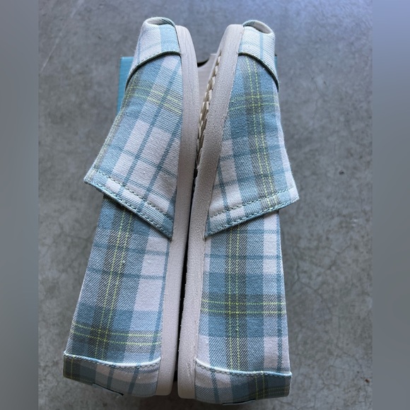 TOMS canvas slip on - Picture 3 of 6